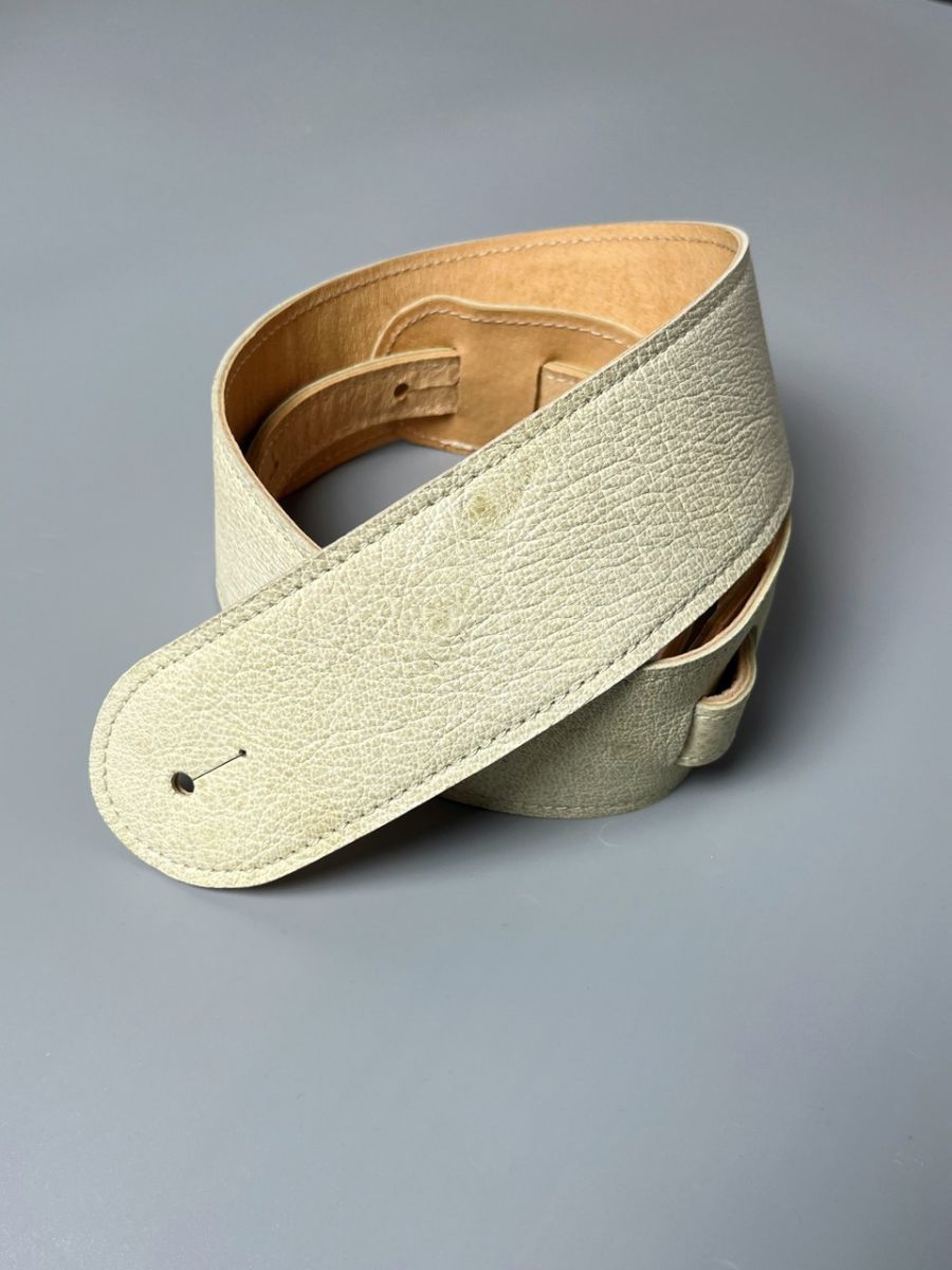 白なめし 鹿革ストラップ | 【クロサワ楽器店オンラインショップ】いい