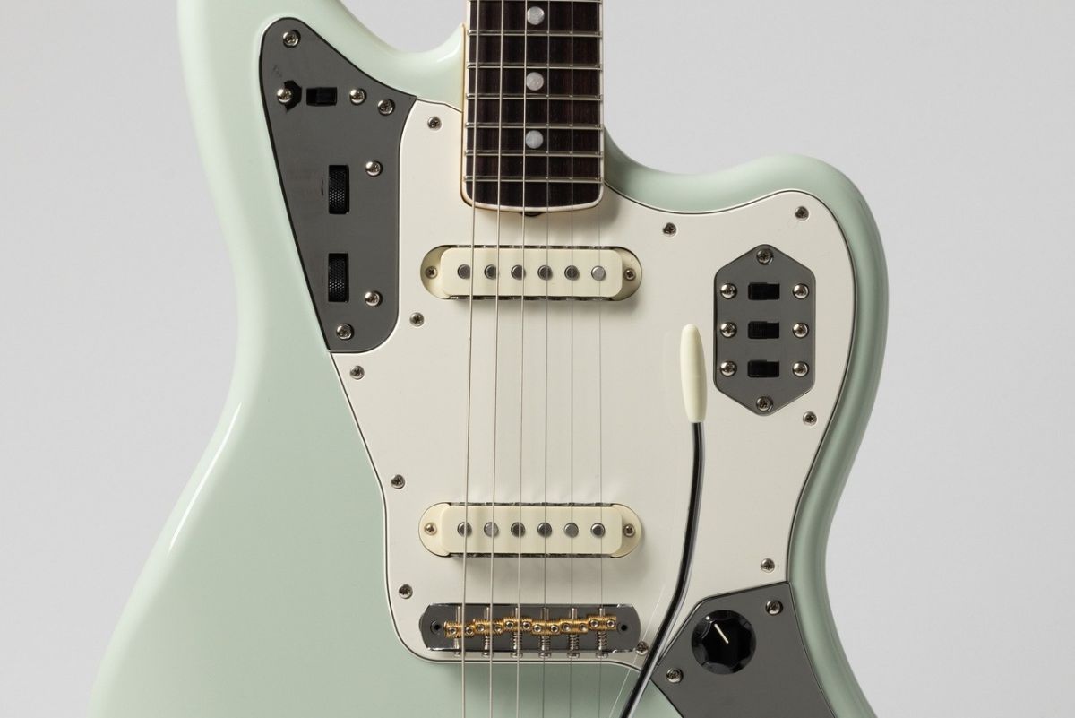 Made in Japan Artist Moeka Shiotsuka Jaguar moni Aged Sonic Blue