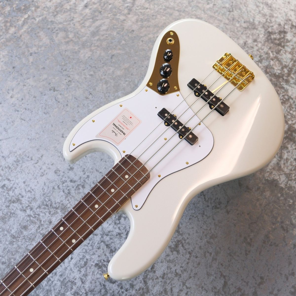 Made in Japan Traditional 2025 Collection '60s Jazz Bass - White