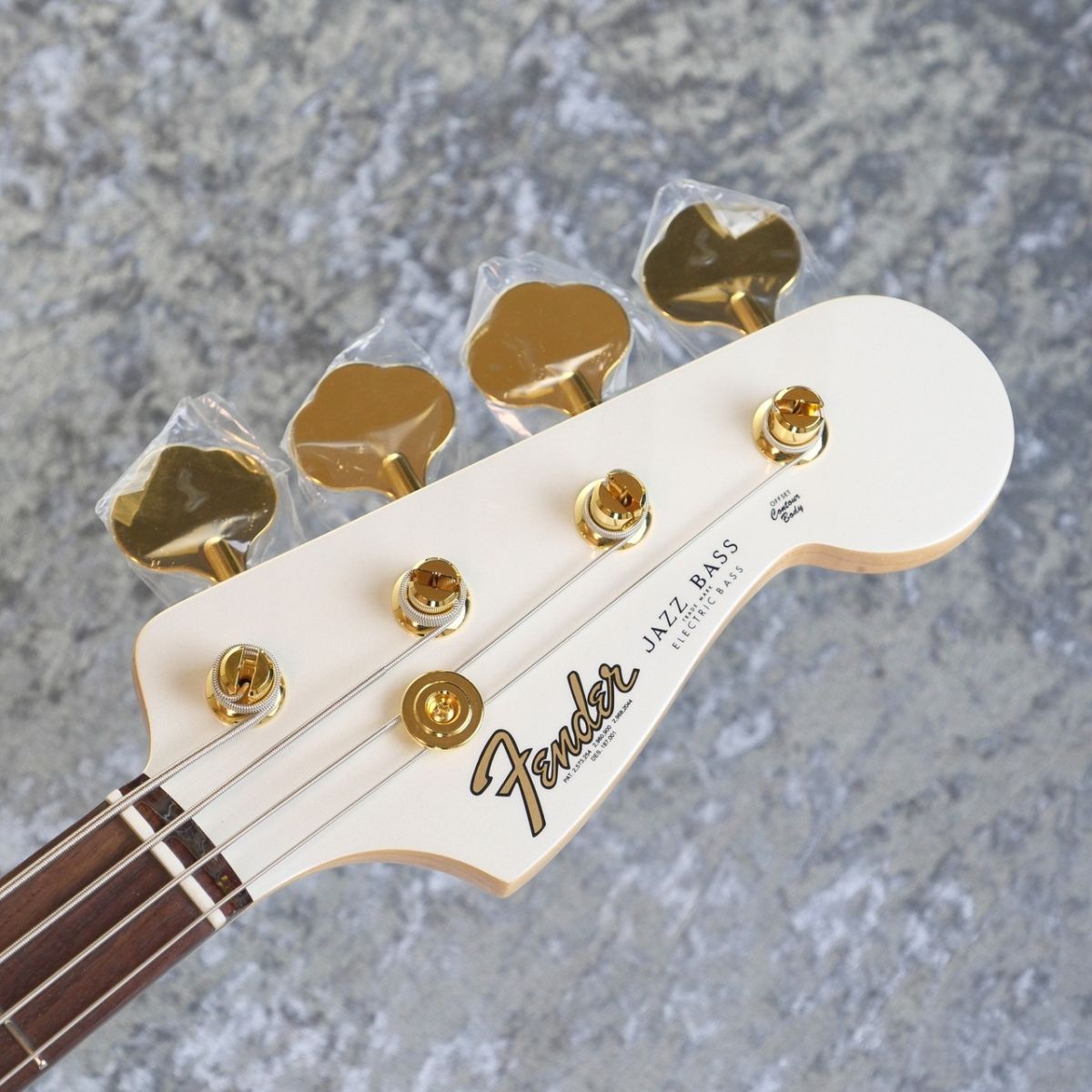 Made in Japan Traditional 2025 Collection '60s Jazz Bass - White