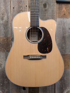 Martin DC-13E Modern #3022227 【ROAD Series Refresh】