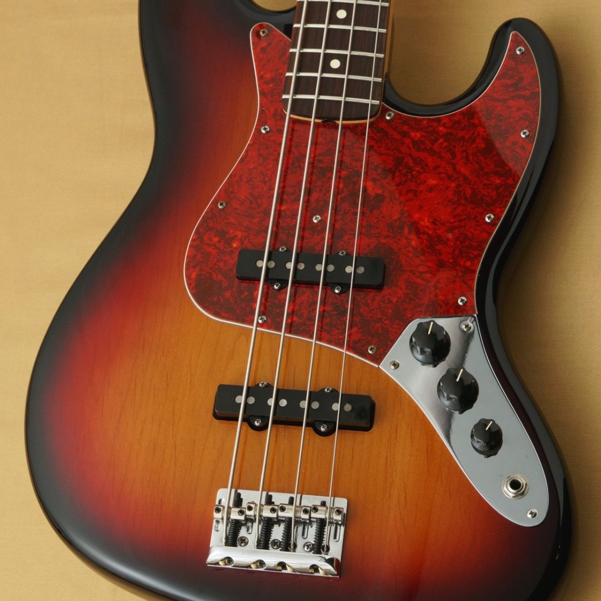 American Standard Jazz Bass ~3-Color Sunburst~ 2009年製 