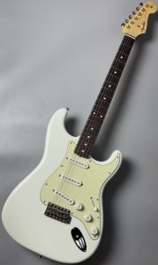 FSR Made in Japan Traditional II 60s Stratocaster -Olympic White