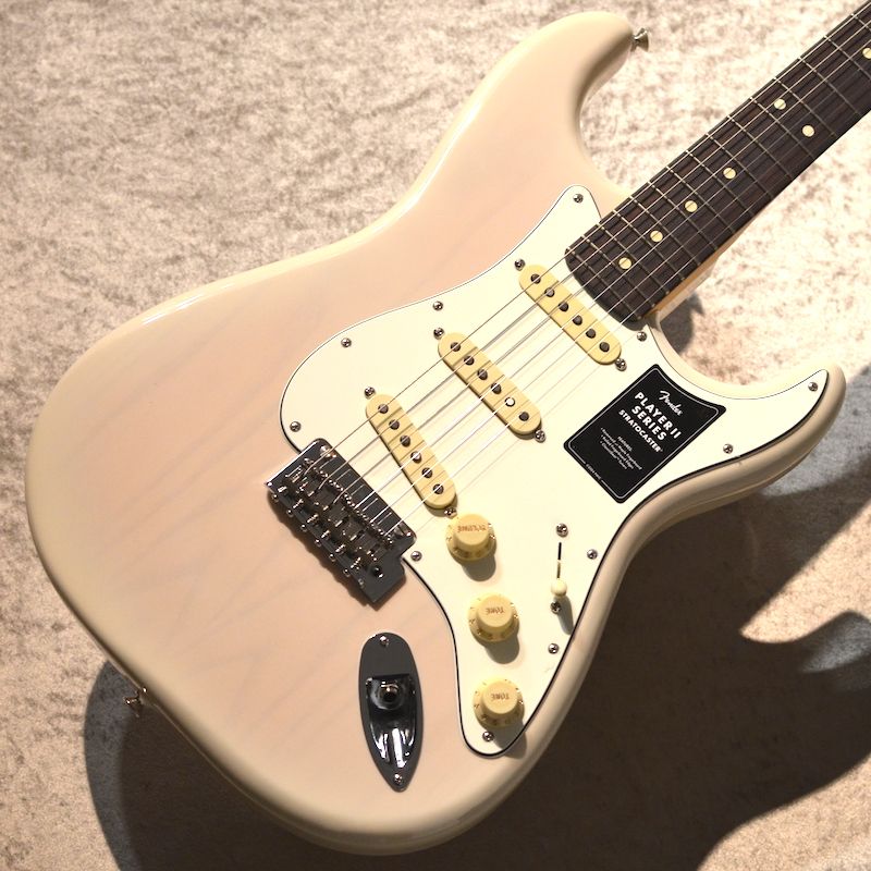Player II Stratocaster Rosewood Fingerboard ～White Blonde