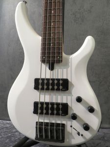 白 系、ローズウッド指板のベース検索結果一覧 | 【クロサワ楽器店