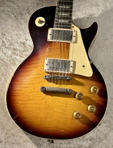 エレクトリックギター、サンバースト 系のエレキギター検索結果一覧