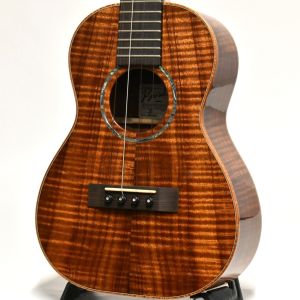 Ko'olau 【決算大特価品 2/1～2/28】Tenor Deluxe Curly Hawaiian Koa 【2015年製 中古】【厳選材/極上杢目】