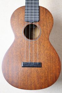 Martin 【オールマホガニー単板】 Concert FSC #2493066【Martinチューナ-&クロス・送料当社負担】