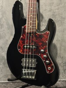 黒 系、4弦のベース検索結果一覧 | 【クロサワ楽器店オンライン