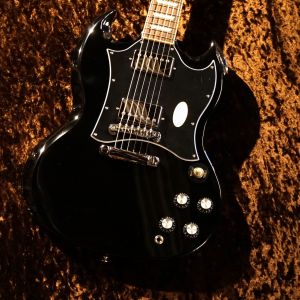 Kモデルギター ブラック 22フレット Kz Guitar Works Kz ST Trad 22 SSH7 - Black | Blue Guitars Online Store