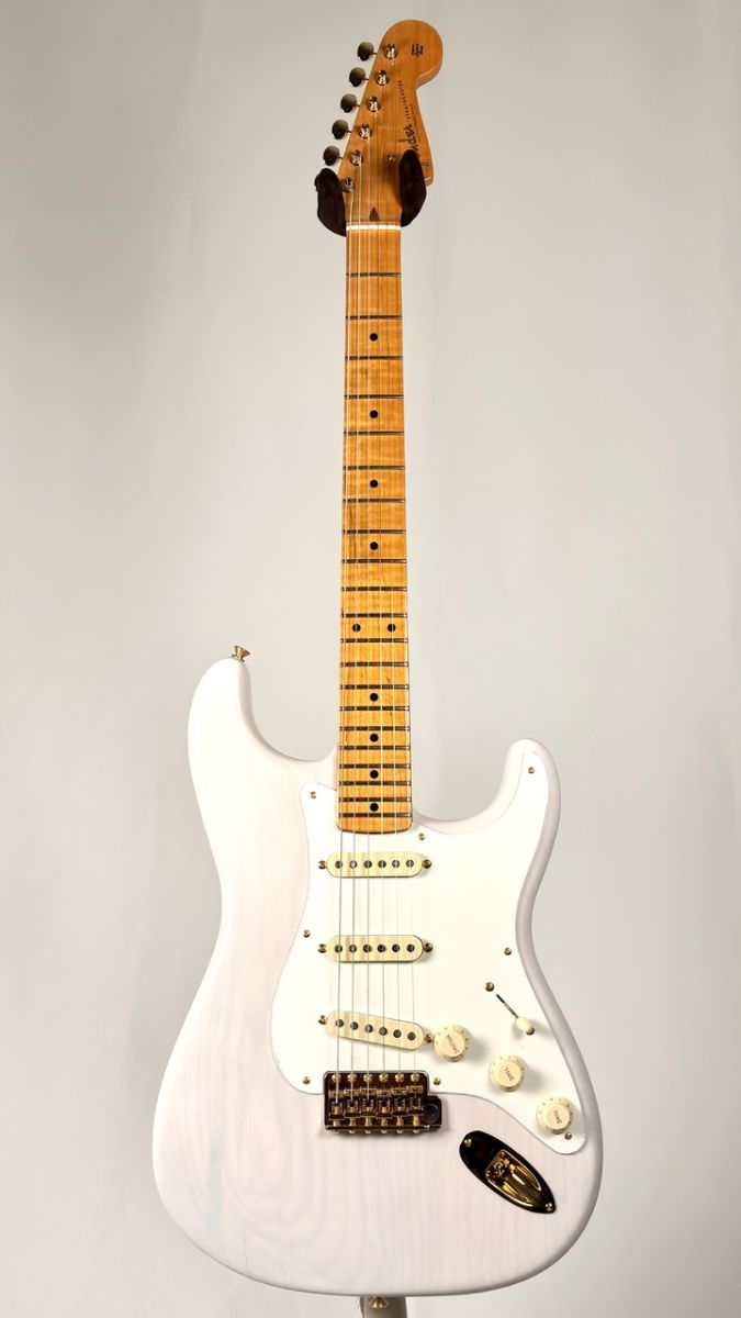 Limited Edition American Vintage II 1957 Stratocaster 3A Flame