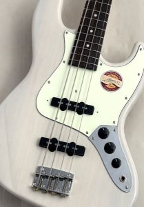 白 系、4弦のベース検索結果一覧 | 【クロサワ楽器店オンライン