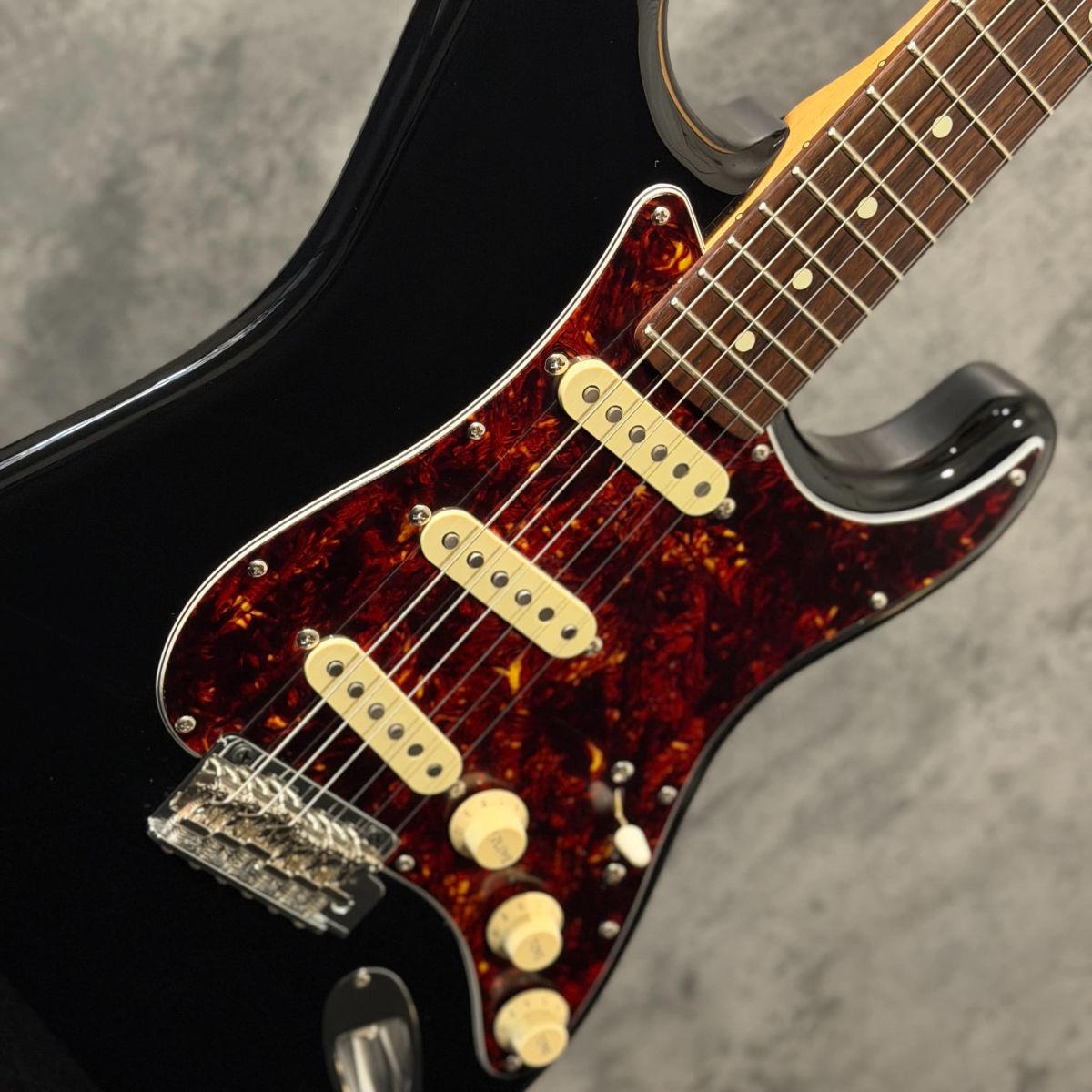 ピックガードカスタム】NST200RAL -Black- #A250032【3.49kg