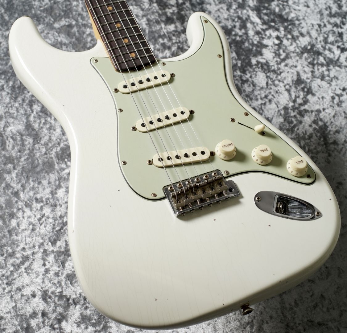 ギター FENDER CUSTOM SHOP 1960 Journeyman Relic 1960 Stratocaster Journeyman Relic / Aged Olympic White