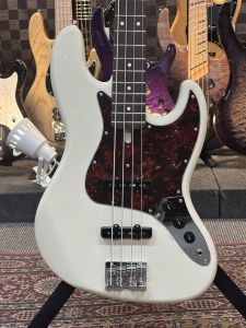 ローズウッド指板、4弦のベース検索結果一覧 | 【クロサワ楽器店