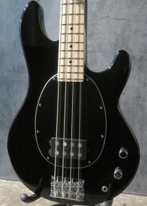 黒 系、4弦のベース検索結果一覧 | 【クロサワ楽器店オンライン