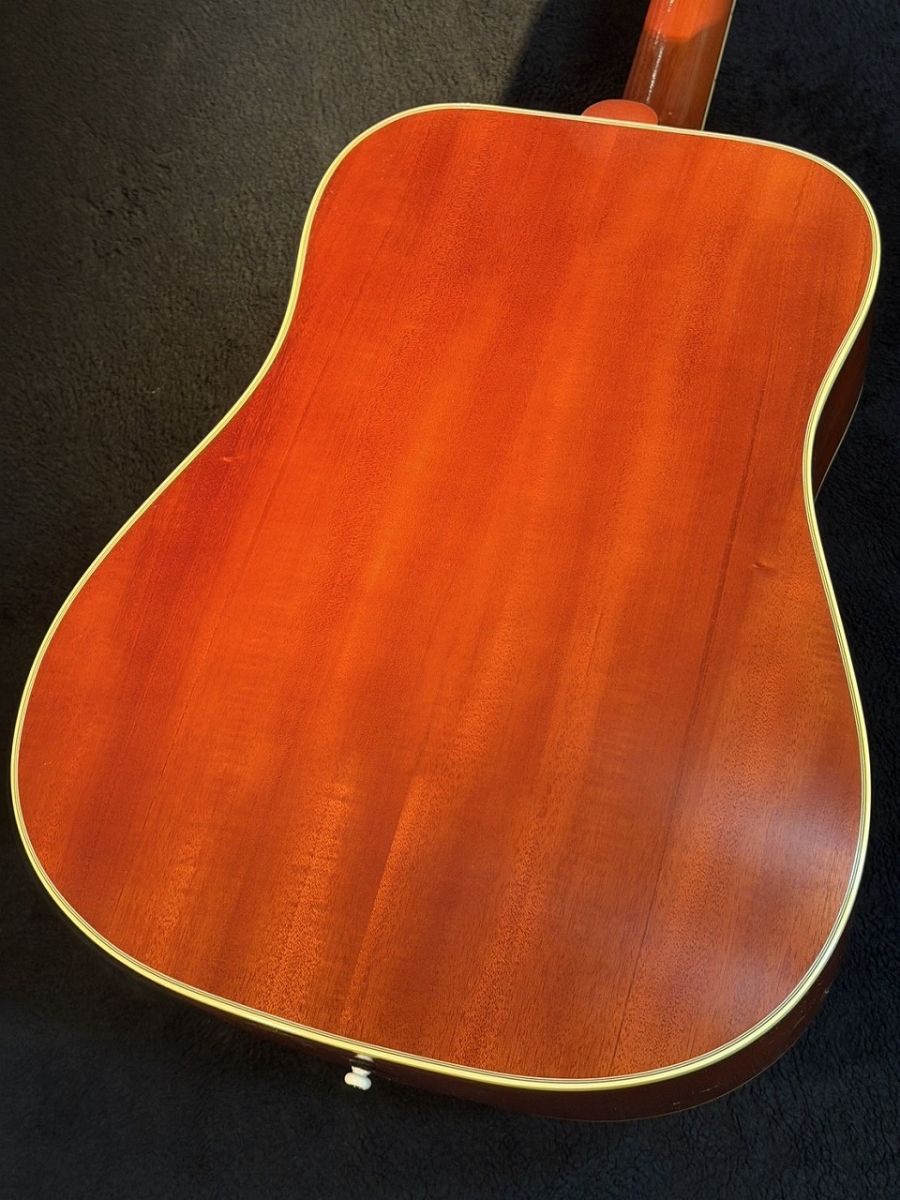 Custom Shop M2M( Made to Measure)1960 Hummingbird ADJ Saddle HCS