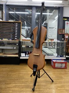 コントラバス、エレクトリックアップライトベース、中古の弦楽器検索