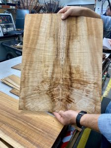 Taylor 【3月上旬入荷予定・当店限定・ファクトリー選定材】 GA Custom  MasterGread Hawaiian Koa