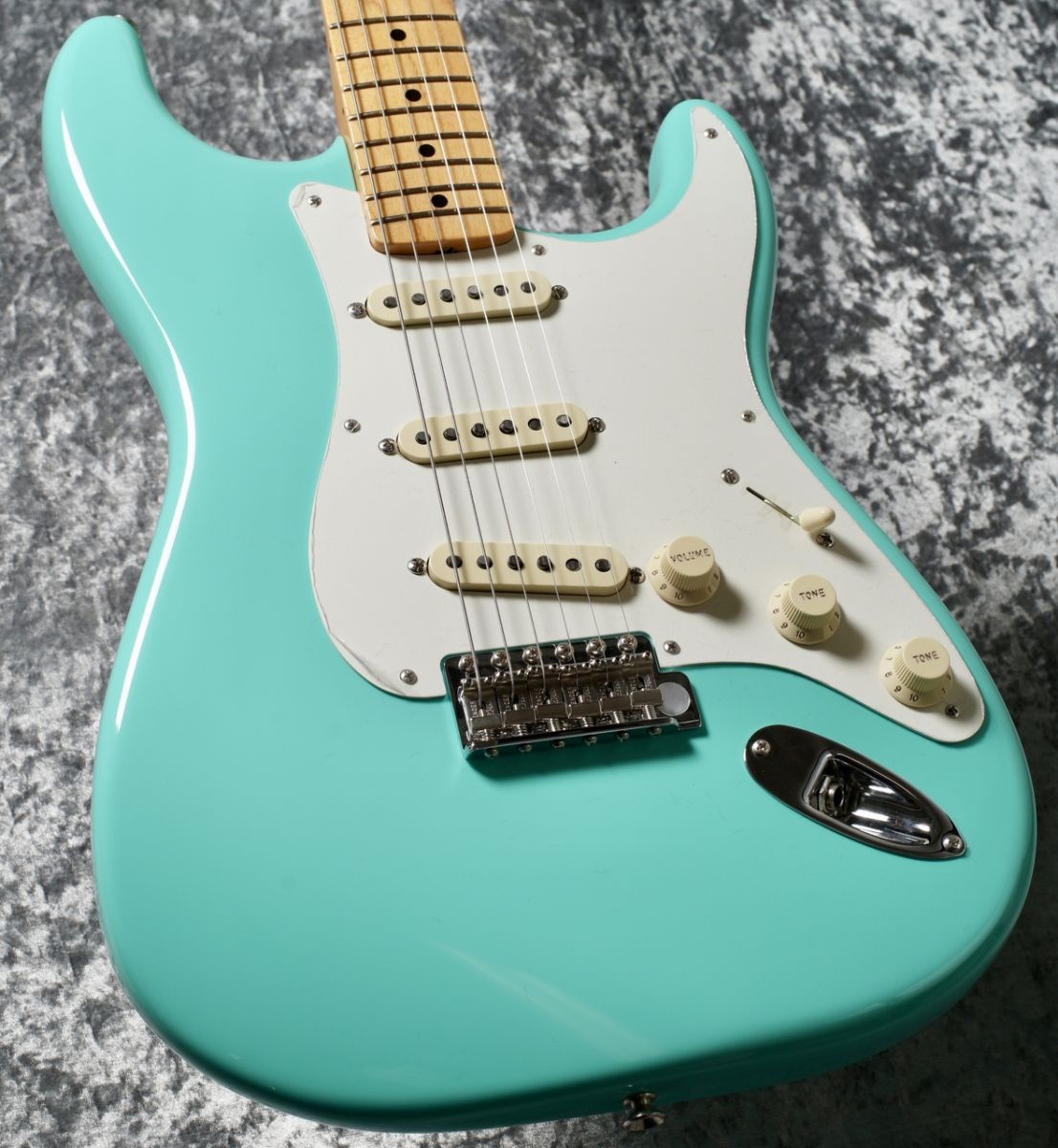 American Vintage II 1957 Stratocaster / Surf Green ≒3.52kg