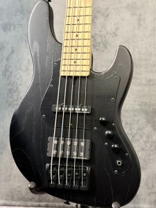 黒 系、5弦のベース検索結果一覧 | 【クロサワ楽器店オンライン
