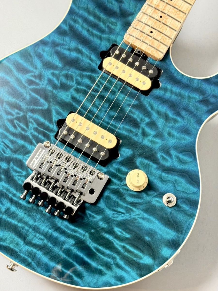 Axis KID Limited Edition Trans Blue Quilt Top MH Brown Back