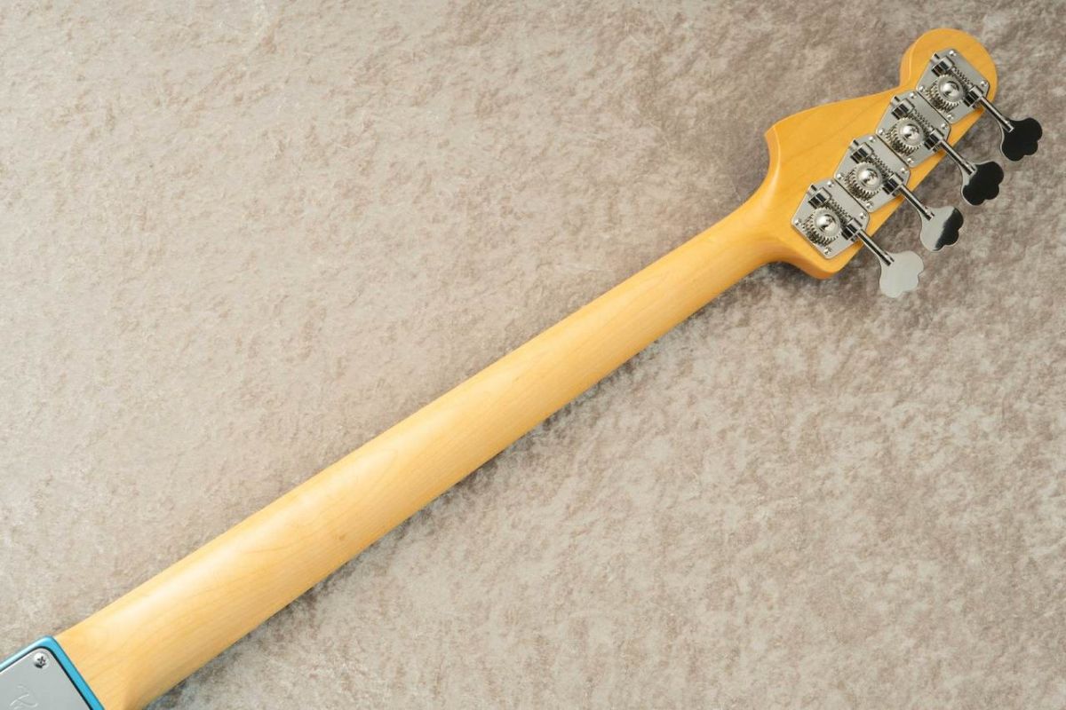 VJB-PS w/Matching Head, Neck Binding -Lake Placid Blue 
