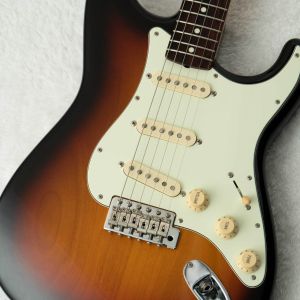 Fender Japan、サンバースト 系のエレキギター検索結果一覧