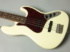 Trad Master Series Beta J4 / Vintage White / Light Aged