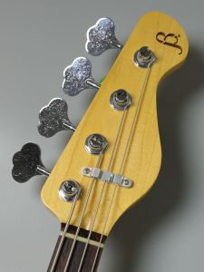 Trad Master Series Beta J4 / Vintage White / Light Aged