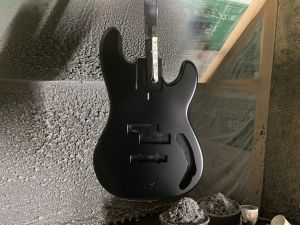 FREEDOM CUSTOM GUITAR RESEARCHのベース検索結果一覧 | 【クロサワ