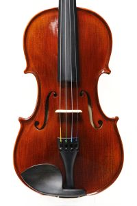 メンテ済み ルーマニア製 グリガ バイオリン 4/4  東ヨーロッパ ルーマニア産 2003年モデル フェルナンブーコ弓 ナイロン弦 美品セット  全国発送対応 中古バイオリン 愛知県清須市より 管理（カ）8218 メンテ済み ルーマニア製 グリガ バイオリン 4/4 東ヨーロッパ