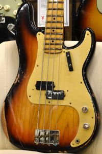Fender Custom Shop、サンバースト 系のベース検索結果一覧