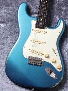 エレクトリックギター、ストラト タイプ、Fenderのエレキギター検索