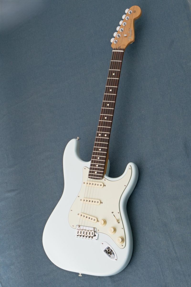 FSR American Professional II Stratocaster Roasted Neck Sonic Blue