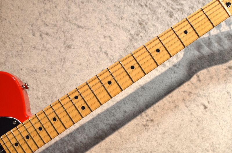 Made in Japan Hybrid II Telecaster Maple Fingerboard ～Modena Red