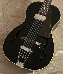 フルアコレキギター Godin 5th Avenue Kingpin P90 Cognac Burst Left-Handed フルアコ