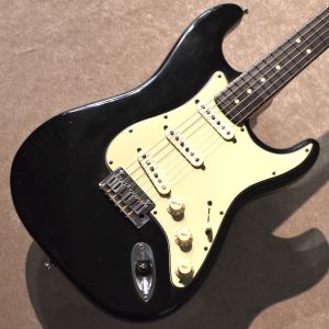 美品中古EVH Striped Series 白黒＋新品Fenderハードケース EVH、ハードケースのエレキギター検索結果一覧 | 【クロサワ楽器店