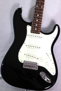 ストラト タイプ、黒 系のエレキギター検索結果一覧 | 【クロサワ楽器