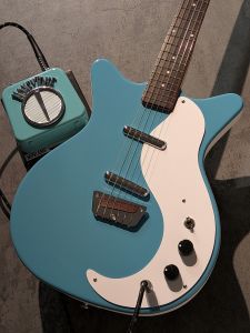 青いエレキギター 21フレット 青 系、21フレットのエレキギター検索結果一覧 | 【クロサワ楽器店