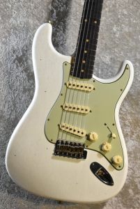Fender Custom Shop、白 系のエレキギター検索結果一覧 | 【クロサワ