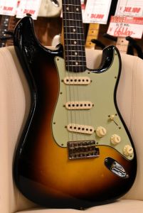 Fender Custom Shop、サンバースト 系のエレキギター検索結果一覧