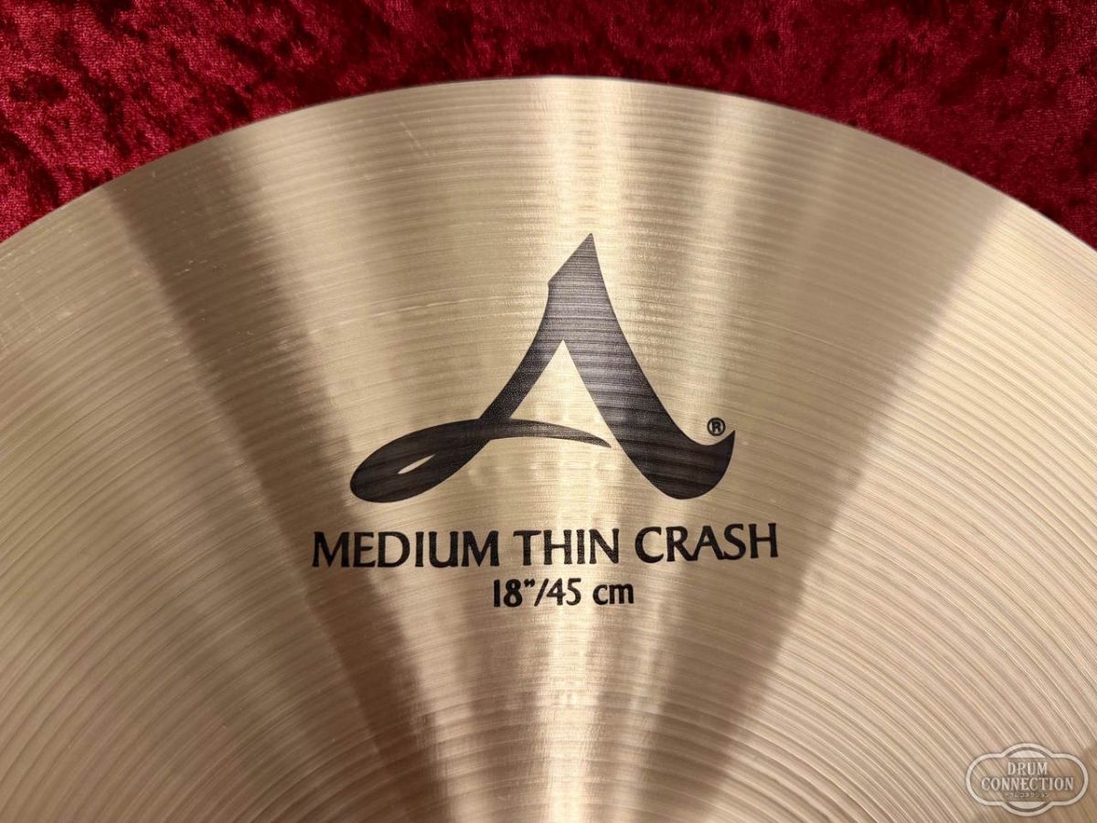 A Zildjian Medium Crash 18
