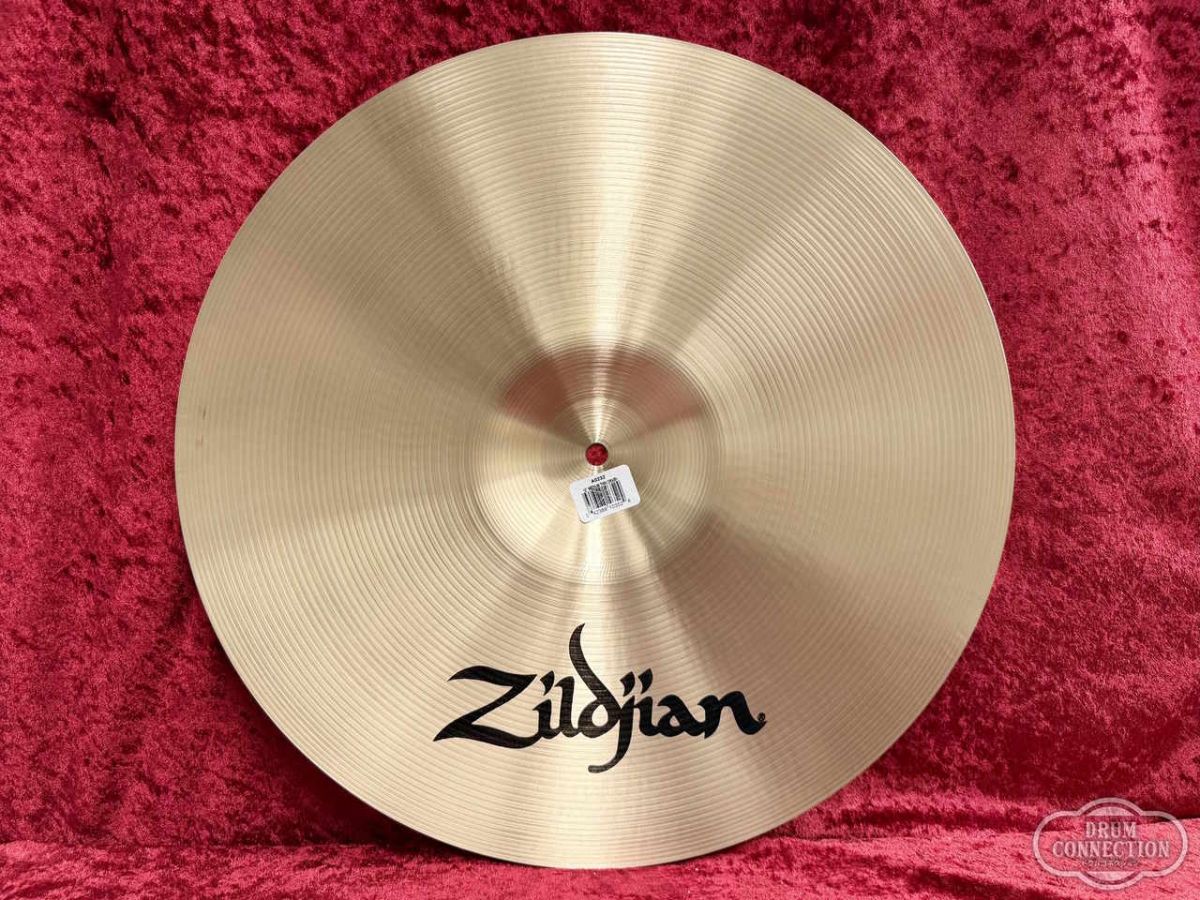 A Zildjian Medium Crash 18 A Zildjian Medium Crash 18