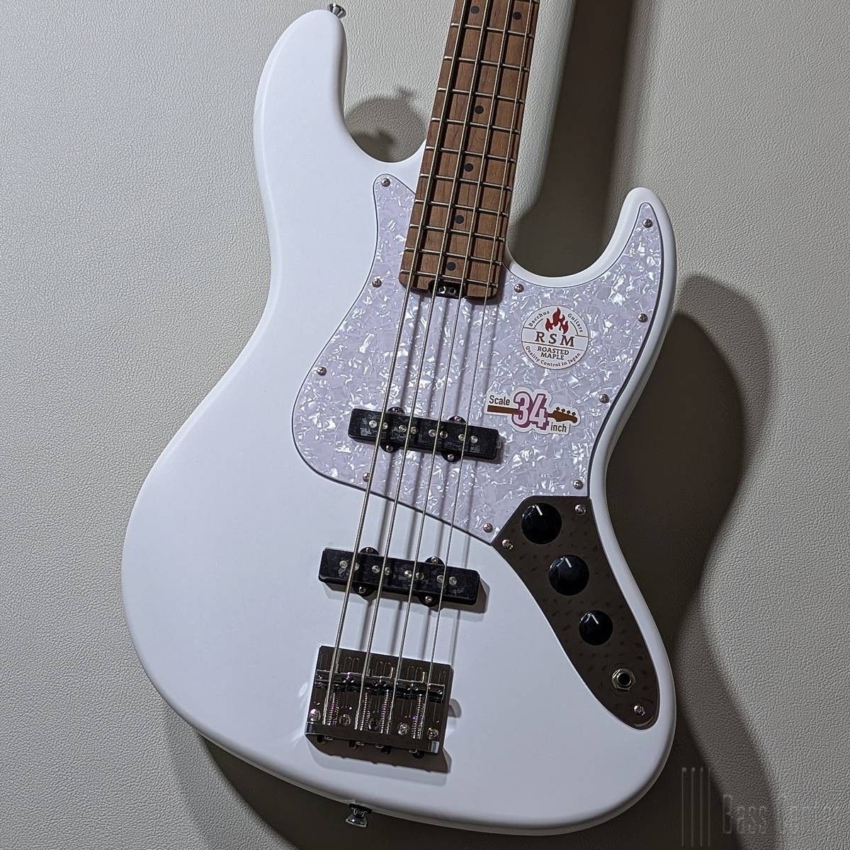 WL4-STD/RSM -White Satin w/White Pearl Pickguard- #GI21690