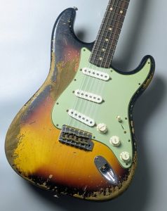 レリック、ストラトキャスター サンバースト！コンポーネントギター！ Fender Custom Shop、サンバースト 系のエレキギター検索結果一覧