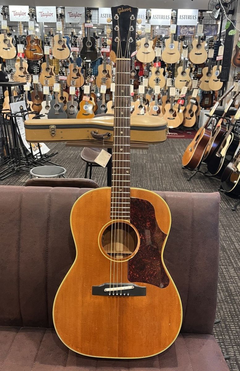 GIBSON B-25 1966年製 B-25 1966年製 | 【クロサワ楽器店オンラインショップ】いい楽器との