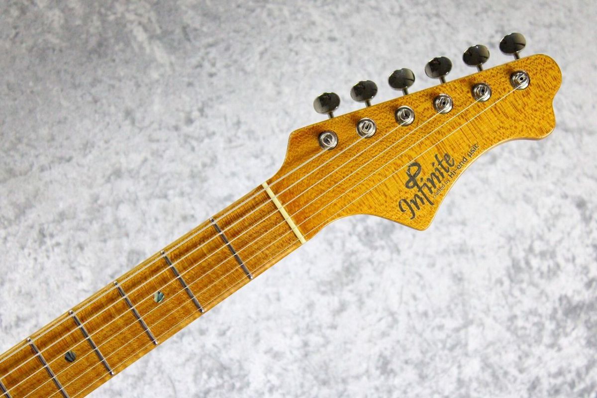infinite ad Fullsize T-Hollow / Solid Black Light Aged 