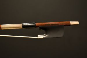 L'archet Brasil チェロ　弓　Elias Guasti 作　美品 L'ARCHET Special Select ** | 【クロサワ楽器店オンラインショップ