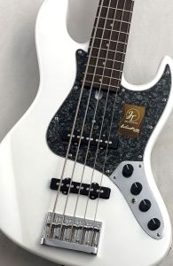 Bacchus、白 系のベース検索結果一覧 | 【クロサワ楽器店オンライン